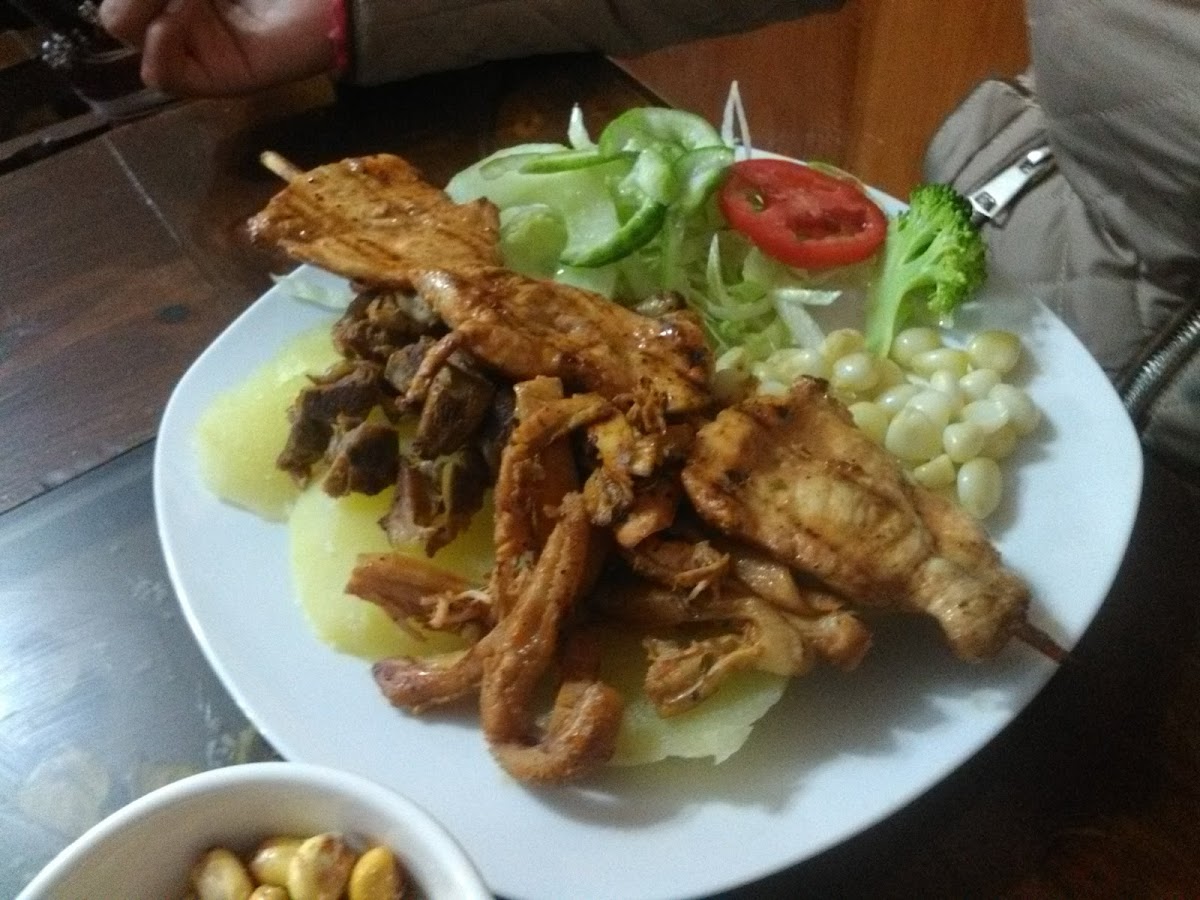 Hostal Turistico, Restaurant Misky Huarac